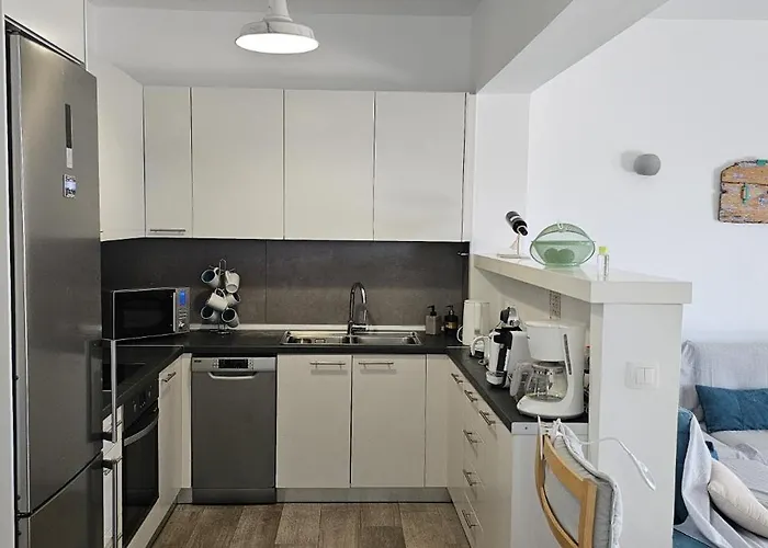 ヴィラ Mary ゲンナジー